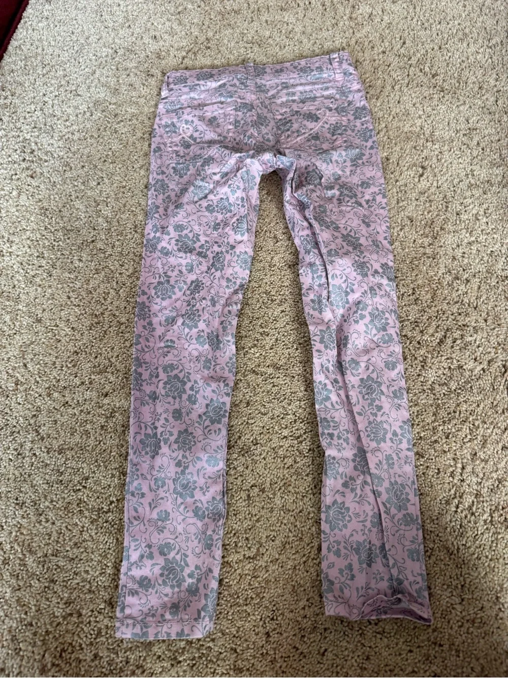 Girls pink and silver floral jeans 👖